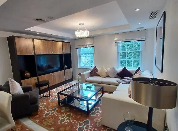 Buckingham Palace Residences By Aeria Apartments